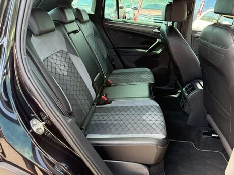 Volkswagen Tiguan 1.5 TSI R-Line DSG Euro 6 (s/s) 5dr 43