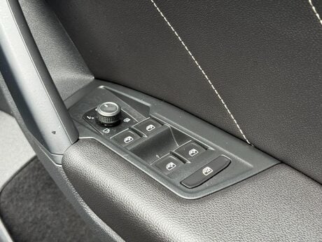 Volkswagen Tiguan 1.5 TSI R-Line DSG Euro 6 (s/s) 5dr 27
