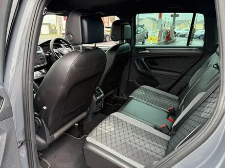 Volkswagen Tiguan 1.5 TSI R-Line DSG Euro 6 (s/s) 5dr 47