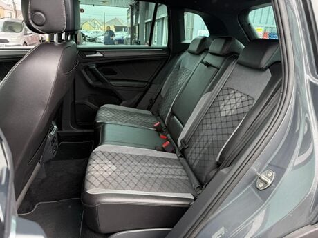 Volkswagen Tiguan 1.5 TSI R-Line DSG Euro 6 (s/s) 5dr 48