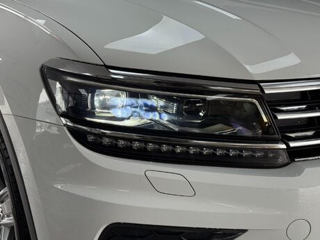 Volkswagen Tiguan 2.0 TDI BlueMotion Tech SEL DSG 4Motion Euro 6 (s/s) 5dr 8