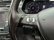 Volkswagen Tiguan 2.0 TDI BlueMotion Tech SEL DSG 4Motion Euro 6 (s/s) 5dr 26