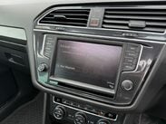 Volkswagen Tiguan 2.0 TDI BlueMotion Tech SEL DSG 4Motion Euro 6 (s/s) 5dr 29