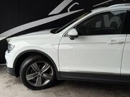 Volkswagen Tiguan 2.0 TDI BlueMotion Tech SEL DSG 4Motion Euro 6 (s/s) 5dr 19