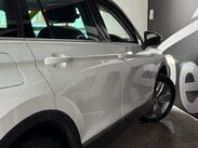 Volkswagen Tiguan 2.0 TDI BlueMotion Tech SEL DSG 4Motion Euro 6 (s/s) 5dr 12