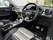 MG HS 1.5 T-GDI Exclusive DCT Euro 6 (s/s) 5dr 23