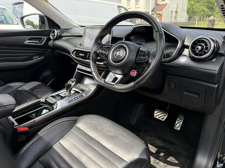 MG HS 1.5 T-GDI Exclusive DCT Euro 6 (s/s) 5dr 23