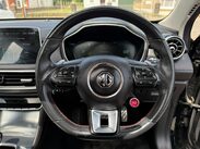 MG HS 1.5 T-GDI Exclusive DCT Euro 6 (s/s) 5dr 28