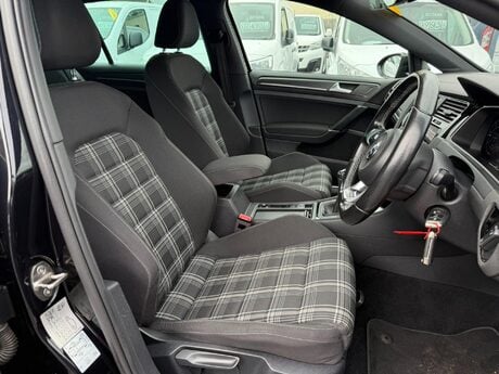 Volkswagen Golf 2.0 TDI GTD Euro 6 (s/s) 5dr 22