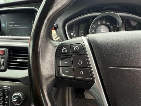 Volvo V40 2.0 D4 SE Lux Nav Geartronic Euro 6 (s/s) 5dr 21
