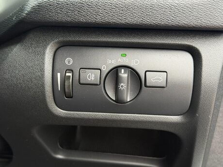 Volvo V40 2.0 D4 SE Lux Nav Geartronic Euro 6 (s/s) 5dr 22