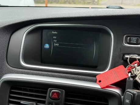 Volvo V40 2.0 D4 SE Lux Nav Geartronic Euro 6 (s/s) 5dr 24