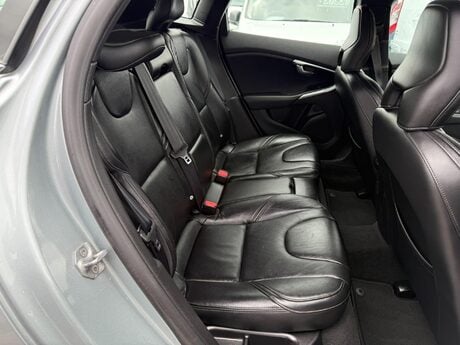Volvo V40 2.0 D4 SE Lux Nav Geartronic Euro 6 (s/s) 5dr 29
