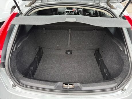 Volvo V40 2.0 D4 SE Lux Nav Geartronic Euro 6 (s/s) 5dr 30