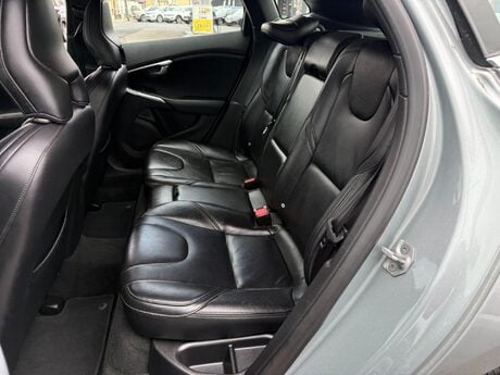 Volvo V40 2.0 D4 SE Lux Nav Geartronic Euro 6 (s/s) 5dr 31