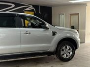 Ford Ranger 2.0 EcoBlue Limited Auto 4WD Euro 6 (s/s) 4dr 3