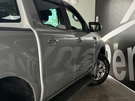 Ford Ranger 2.0 EcoBlue Limited Auto 4WD Euro 6 (s/s) 4dr 10