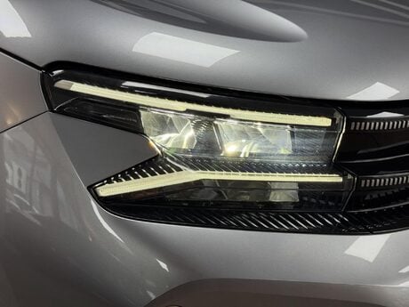 Citroen C5 Aircross 1.6 14.2kWh C-Series Edition e-EAT8 Euro 6 (s/s) 5dr 11