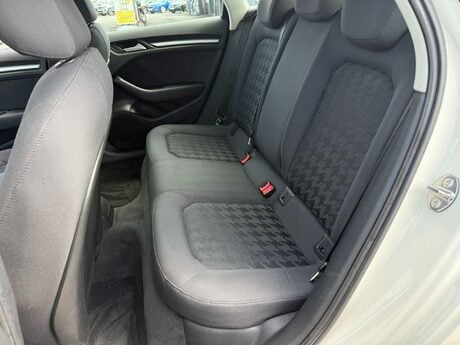 Audi A3 1.6 TDI SE Sportback Euro 5 (s/s) 5dr 35