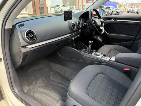 Audi A3 1.6 TDI SE Sportback Euro 5 (s/s) 5dr 36