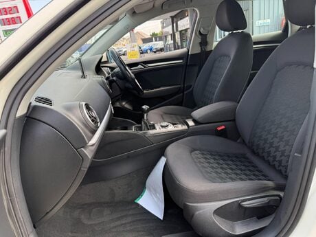 Audi A3 1.6 TDI SE Sportback Euro 5 (s/s) 5dr 37