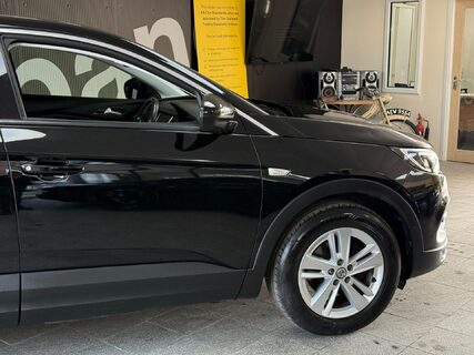 Vauxhall Grandland X 1.5 Turbo D Business Edition Nav Euro 6 (s/s) 5dr