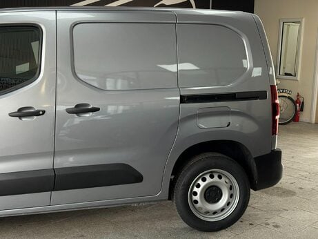 Toyota Proace City 1.5 BlueHDi Active Short Panel Van SWB Euro 6 (s/s) 6dr 4