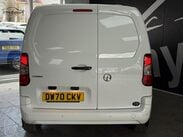 Vauxhall Combo 1.5 Turbo D 2300 Sportive L1 H1 Euro 6 4dr 15