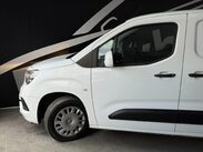 Vauxhall Combo 1.5 Turbo D 2300 Sportive L1 H1 Euro 6 4dr 19