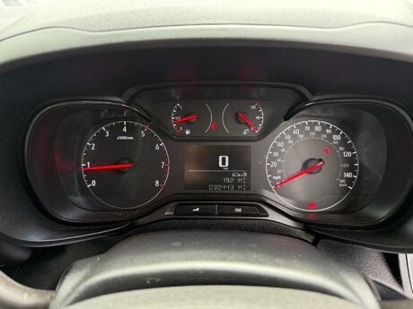 Vauxhall Combo 1.5 Turbo D 2300 Sportive L1 H1 Euro 6 4dr 26