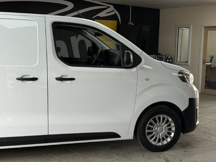 Toyota Proace 1.5D Icon Medium Panel Van MWB Euro 6 (s/s) 6dr