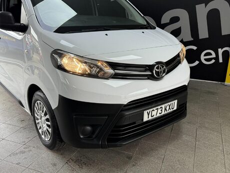 Toyota Proace 1.5D Icon Medium Panel Van MWB Euro 6 (s/s) 6dr 6