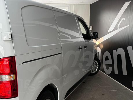 Toyota Proace 1.5D Icon Medium Panel Van MWB Euro 6 (s/s) 6dr 12
