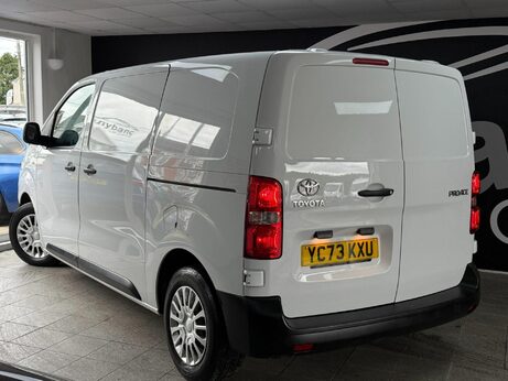 Toyota Proace 1.5D Icon Medium Panel Van MWB Euro 6 (s/s) 6dr 2