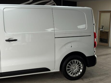 Toyota Proace 1.5D Icon Medium Panel Van MWB Euro 6 (s/s) 6dr 4