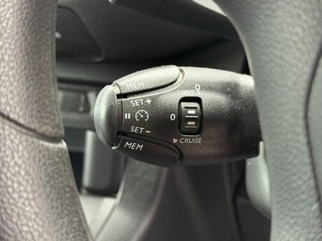 Toyota Proace 1.5D Icon Medium Panel Van MWB Euro 6 (s/s) 6dr 24