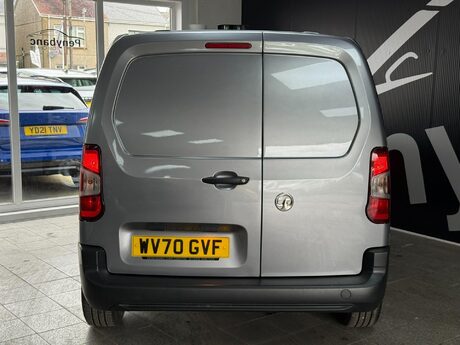 Vauxhall Combo 1.5 Turbo D 2000 Edition L1 H1 Euro 6 (s/s) 4dr 14