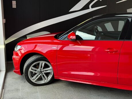 Audi A1 1.0 TFSI 25 S line Sportback S Tronic Euro 6 (s/s) 5dr 23