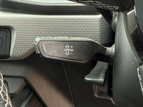 Audi A1 1.0 TFSI 25 S line Sportback S Tronic Euro 6 (s/s) 5dr 33