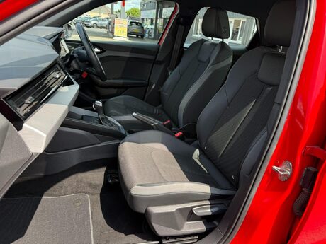 Audi A1 1.0 TFSI 25 S line Sportback S Tronic Euro 6 (s/s) 5dr 48