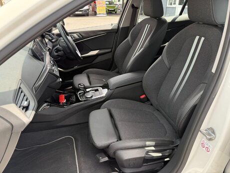 BMW 1 Series 1.5 118i Sport (LCP) DCT Euro 6 (s/s) 5dr 47