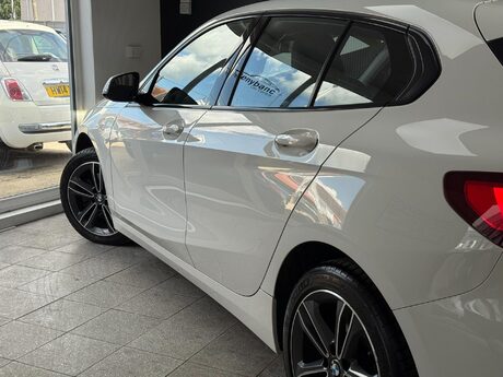BMW 1 Series 1.5 118i Sport (LCP) DCT Euro 6 (s/s) 5dr 21