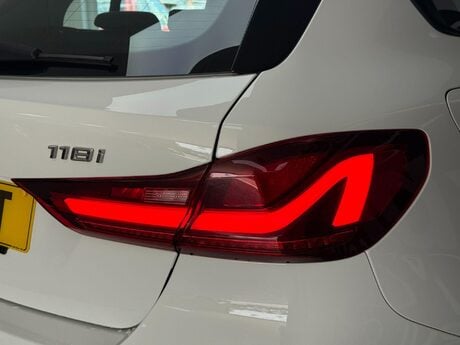 BMW 1 Series 1.5 118i Sport (LCP) DCT Euro 6 (s/s) 5dr 18