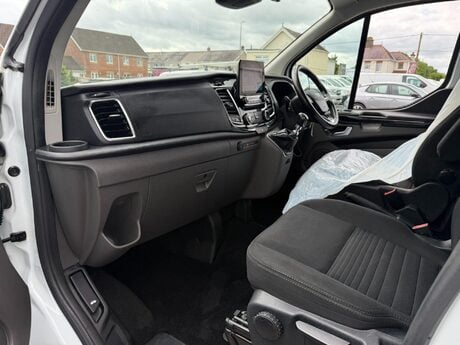 Ford Transit Custom 2.0 300 EcoBlue Limited Crew Van L2 H1 Euro 6 (s/s) 5dr 25