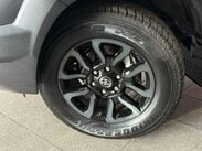 Toyota Hilux 2.8 D-4D-h Invincible X Auto 4WD Euro 6 4dr 12