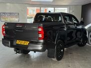 Toyota Hilux 2.8 D-4D-h Invincible X Auto 4WD Euro 6 4dr 14