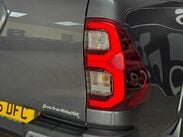 Toyota Hilux 2.8 D-4D-h Invincible X Auto 4WD Euro 6 4dr 16