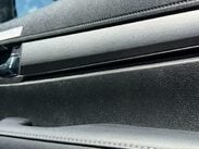 Toyota Hilux 2.8 D-4D-h Invincible X Auto 4WD Euro 6 4dr 28