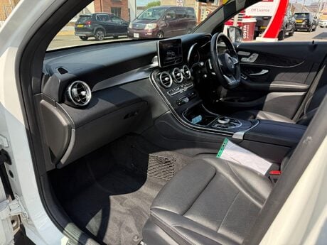 Mercedes-Benz GLC 2.0 GLC250 AMG Line (Premium) Coupe G-Tronic+ 4MATIC Euro 6 (s/s) 5dr 43