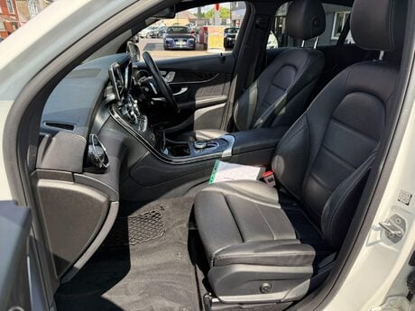 Mercedes-Benz GLC 2.0 GLC250 AMG Line (Premium) Coupe G-Tronic+ 4MATIC Euro 6 (s/s) 5dr 44